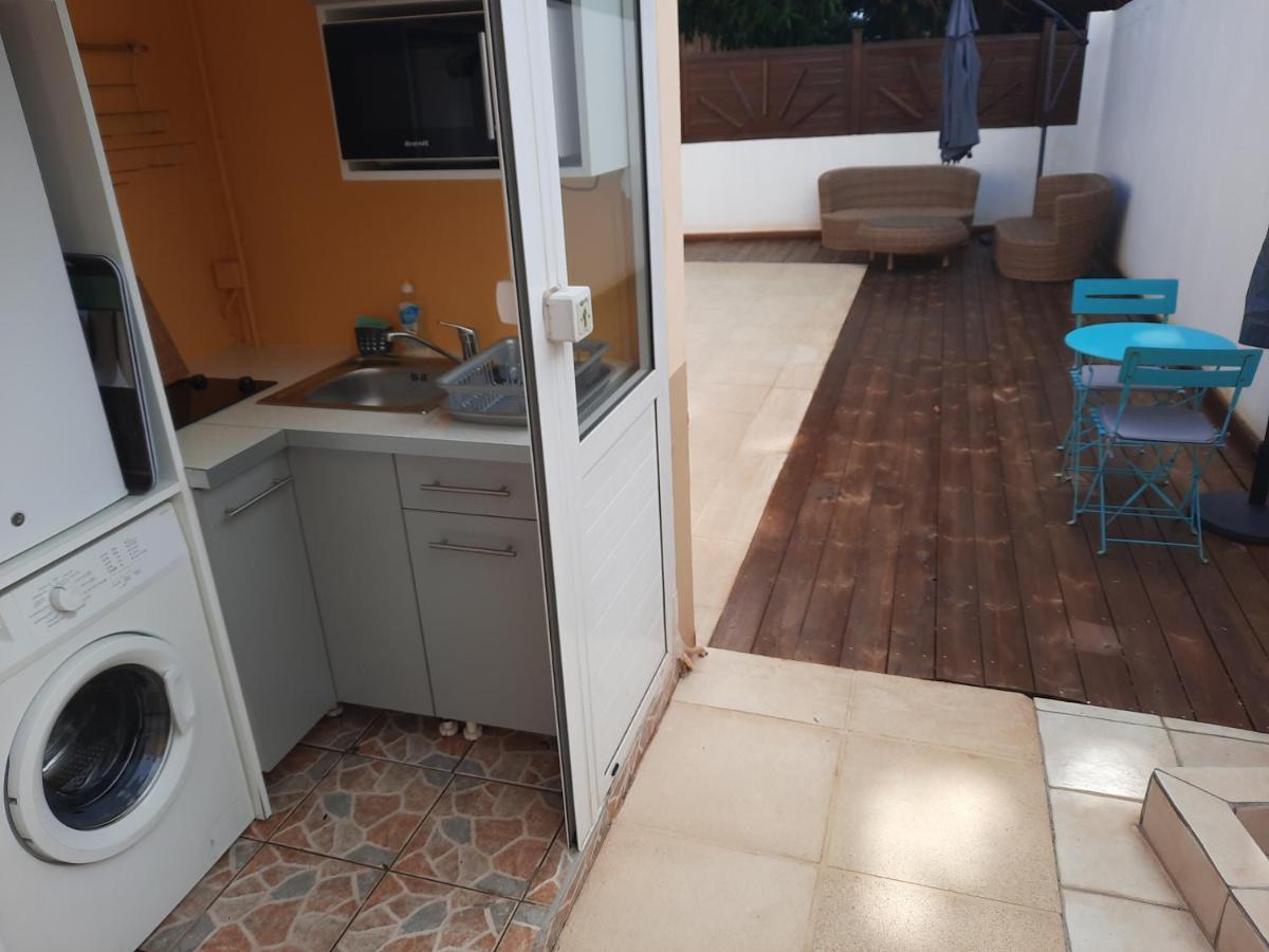 Studio Avec Piscine Privee, Idealement Situe Saint-Claude Ngoại thất bức ảnh