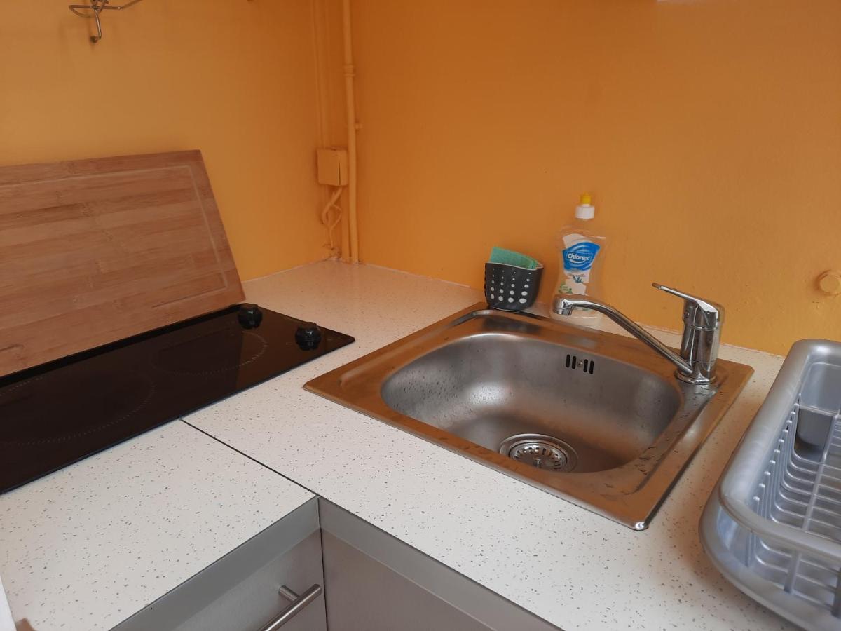 Studio Avec Piscine Privee, Idealement Situe Saint-Claude Ngoại thất bức ảnh