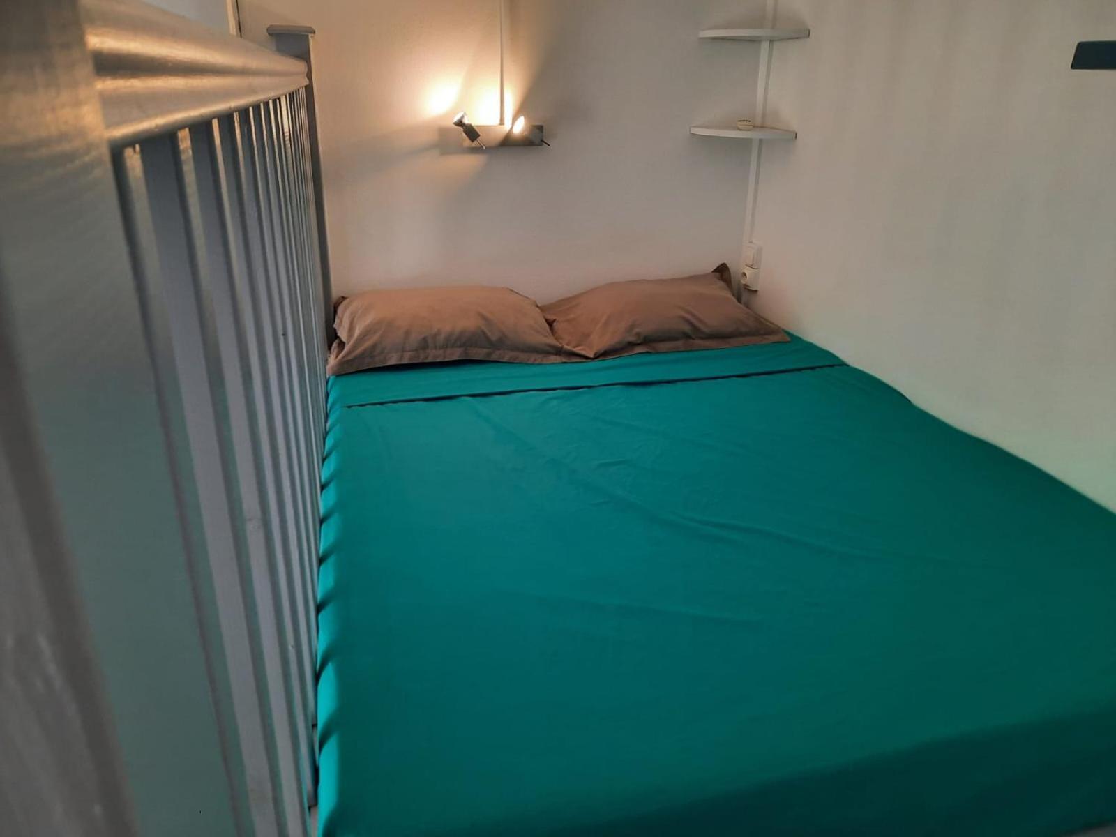Studio Avec Piscine Privee, Idealement Situe Saint-Claude Ngoại thất bức ảnh