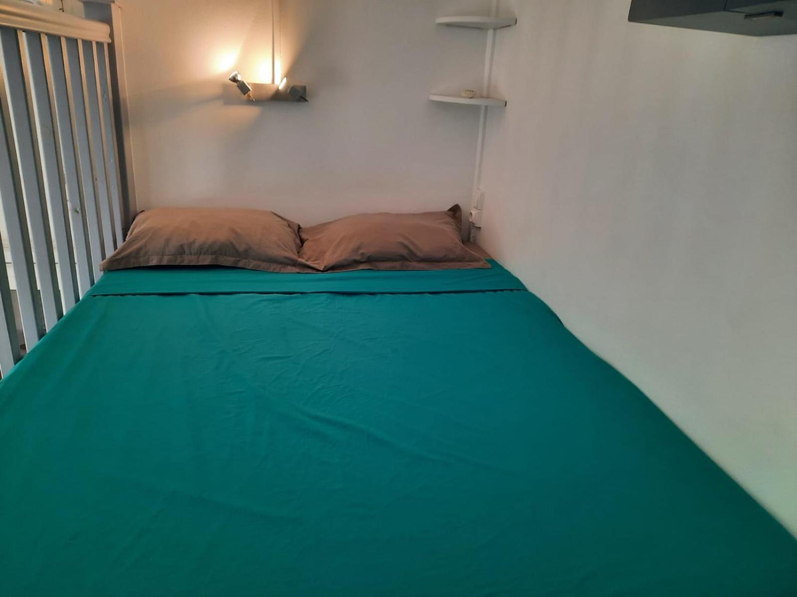 Studio Avec Piscine Privee, Idealement Situe Saint-Claude Ngoại thất bức ảnh
