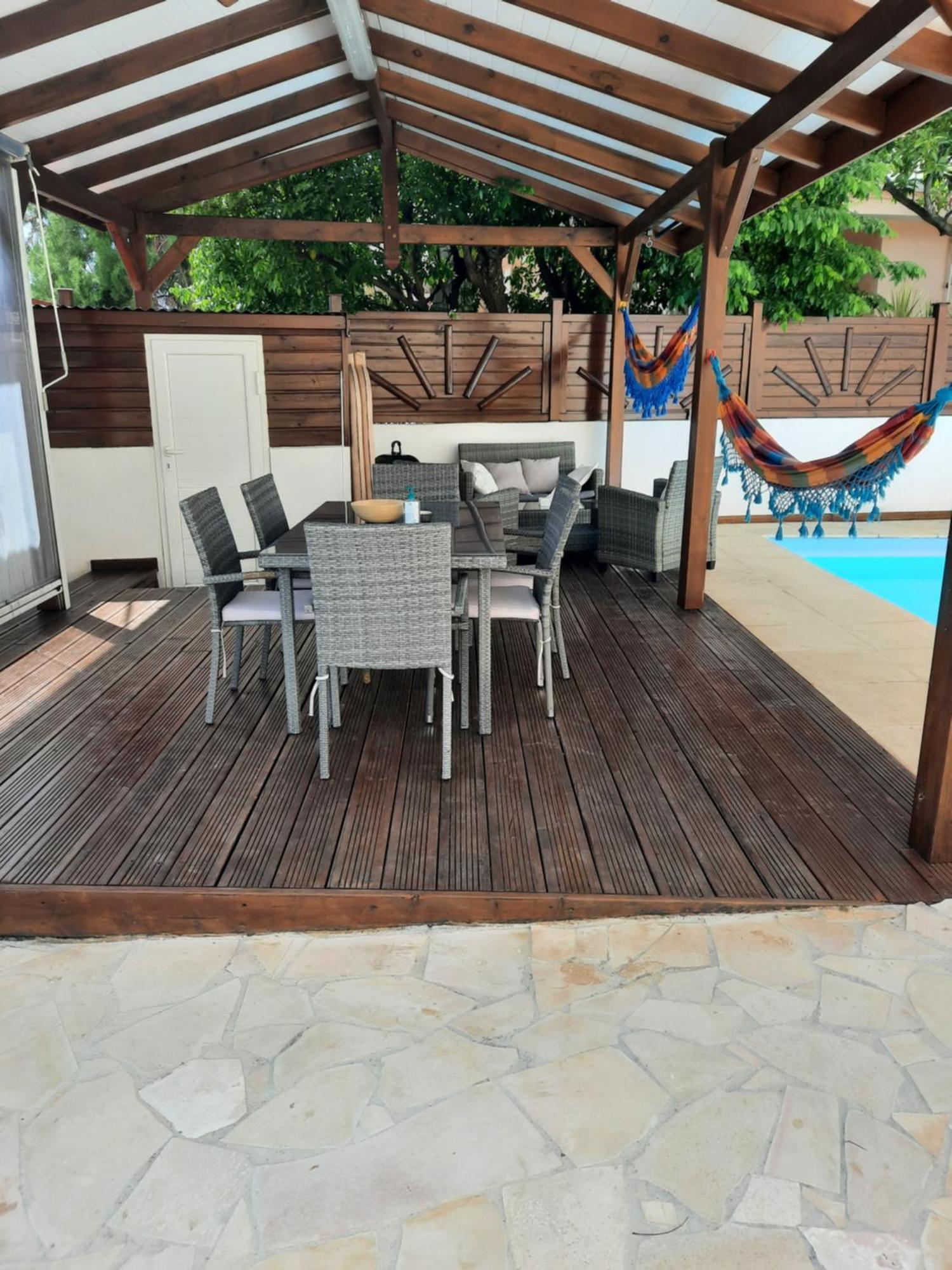 Studio Avec Piscine Privee, Idealement Situe Saint-Claude Ngoại thất bức ảnh